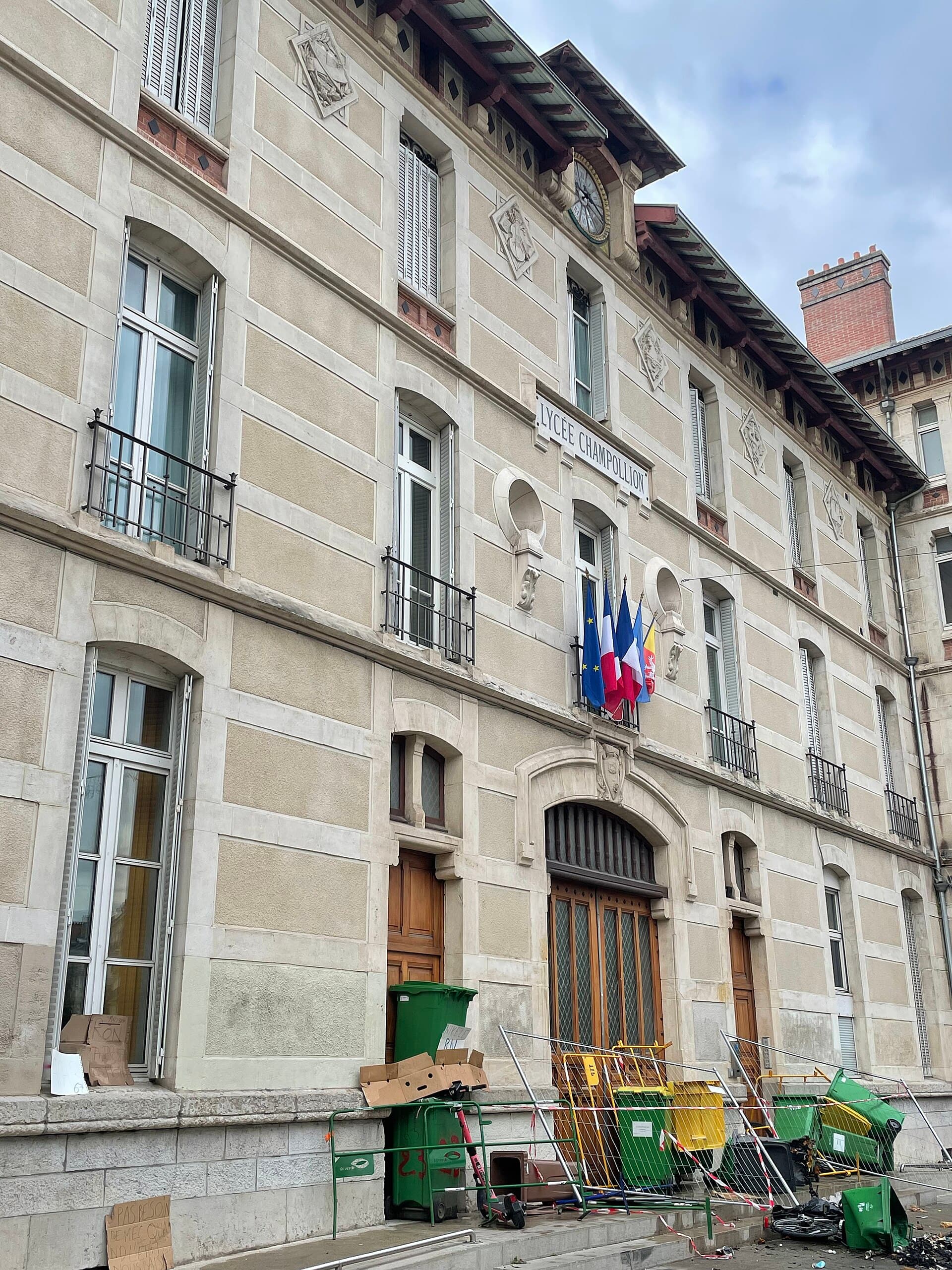 Francia arde: del liceo de Créteil al saqueo de Limoges, la peor jornada de disturbios en años