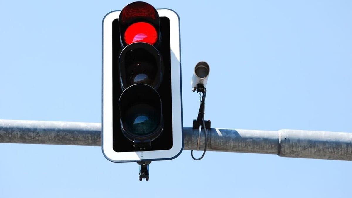 Miami-Dade elimina las cámaras de semáforos en rojo en zonas no incorporadas