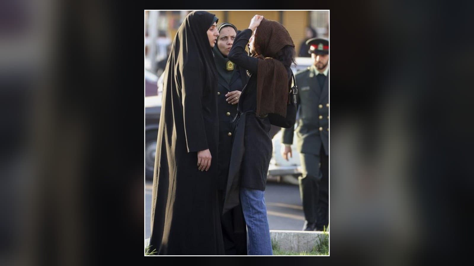 Irán ratifica los 74 latigazos a Parastoo Ahmadi por cantar sin velo: no podrá actuar ni salir del país en dos años