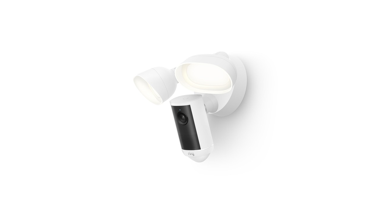 Floodlight Cam 4K Plus